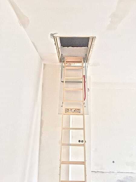 OLE Optistep Ahşap Çatı Merdiveni