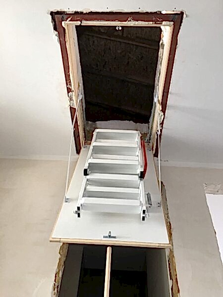 Nukan Metal Çatı Merdiveni